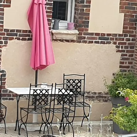 La Cour Apartment *